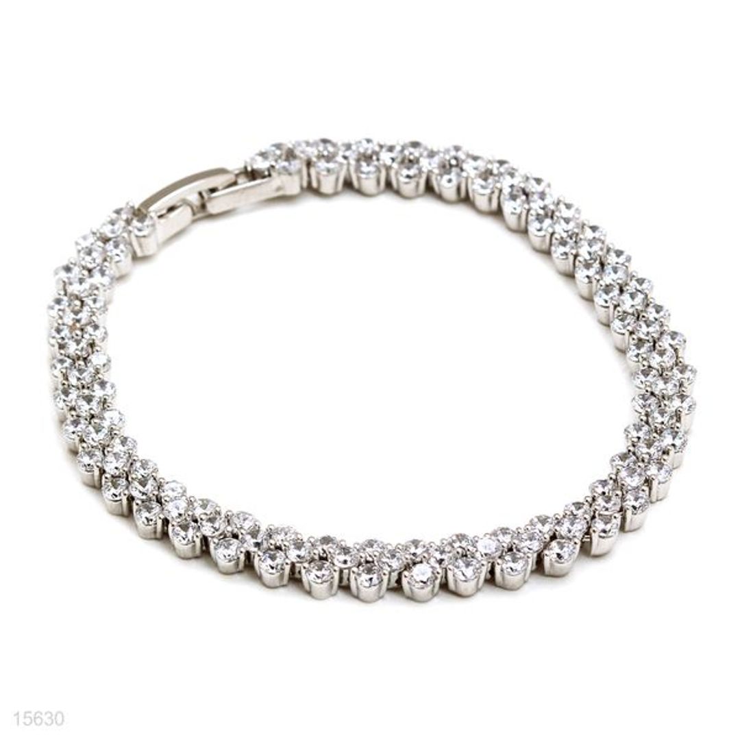 STYLISH TRI-CIRCLE TENNIS BRACELET