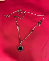Chic Black Stone Pendant Necklace with Silver-Tone Chain – Modern Layered Design