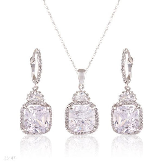 STUNNING CUSHION CUT DANGLING HALO SET
