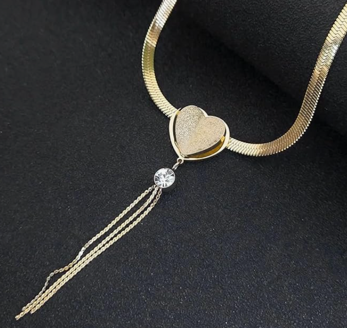 Styzee Vendre Heart Tassel Pendant Necklace – Gold Stainless Steel