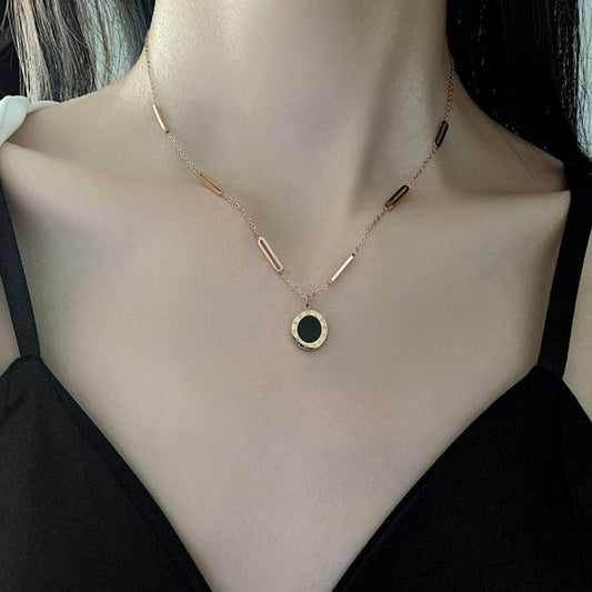 Chic Black Stone Pendant Necklace with Silver-Tone Chain – Modern Layered Design